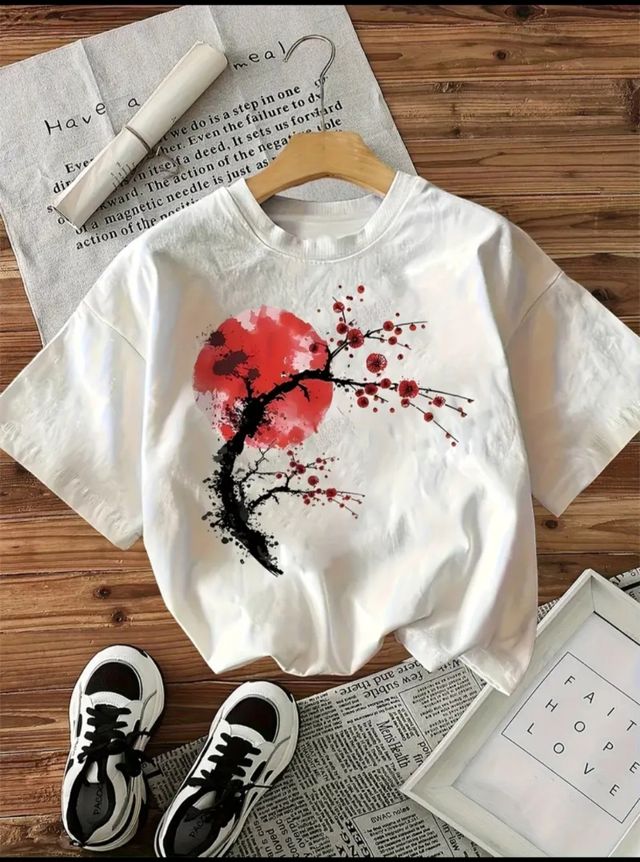 Maglia bianca stampa floreale