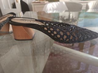Zapatos negros rejilla  - 36
Uterque 


 


