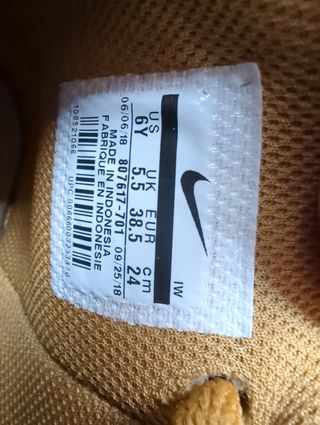 NIKE Air Force 1 - Bota Marrón 38.5