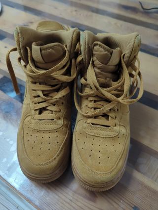 NIKE Air Force 1 - Bota Marrón 38.5