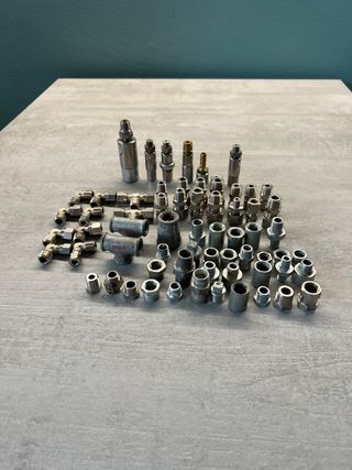 lotto materiale idraulico raccordi ottone-acciaio