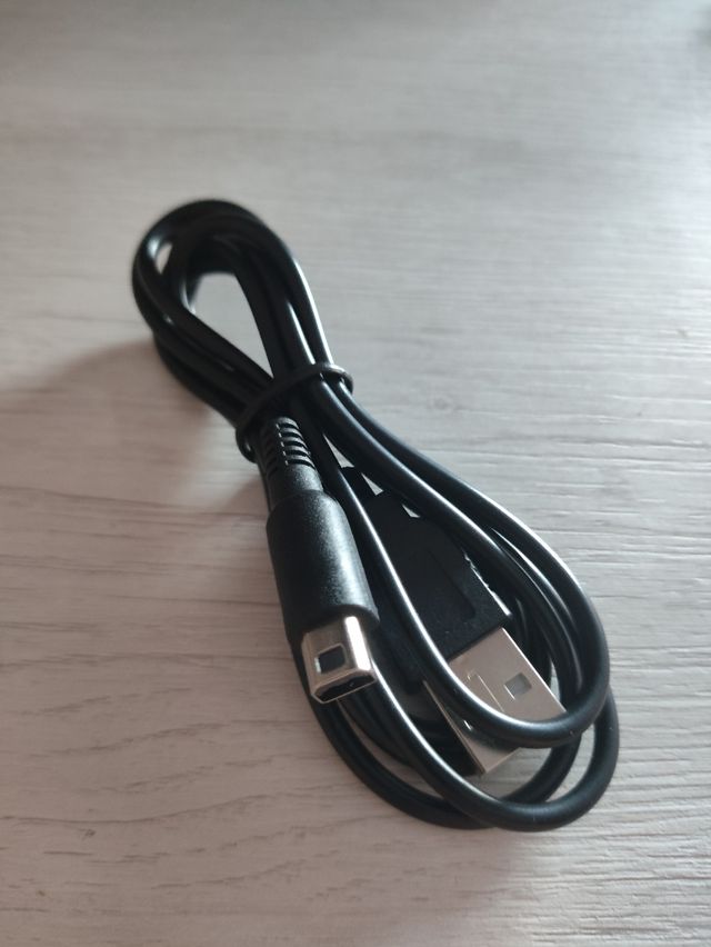 Nintendo DS Lite blanca + juego