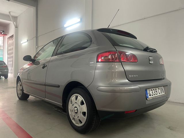 SEAT Ibiza 2004