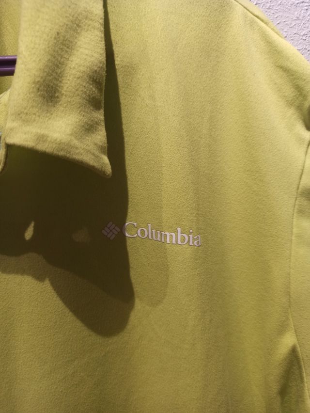 Polos Columbia