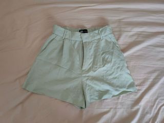 Shorts Zara verdes - Talla S