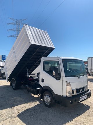 NISSAN CABSTAR 2015 BASCULANTE PUERTA ELEV ENSERES