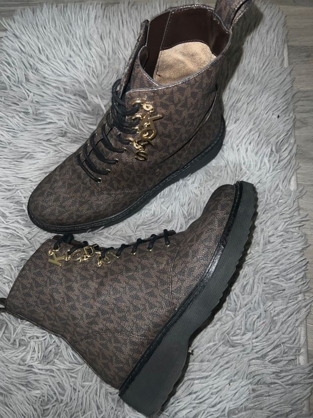 Botas Michael Kors Marrón