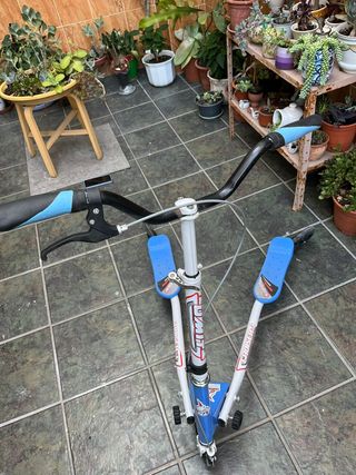 Patinete doble rueda infantil azul