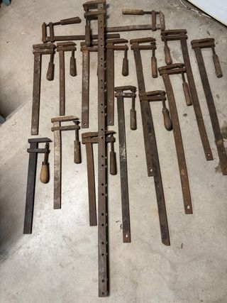 Sargentos antiguos de hierro - 16 unidades