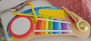 Xilofono giocattolo musicale ...Tavolo musicale