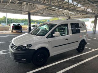 Volkswagen Caddy camperizada 2019