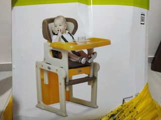 Trona Bebe Jane - Plegable y mesa.