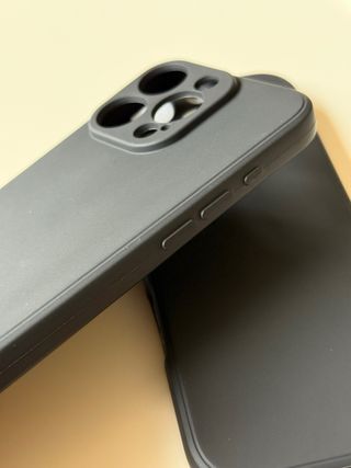 Carcasa iPhone 16 Pro - Negra