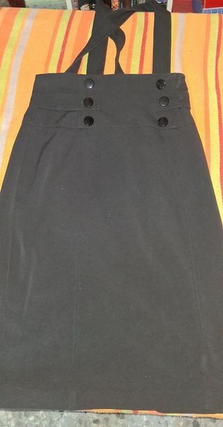 Peto negro de mujer.