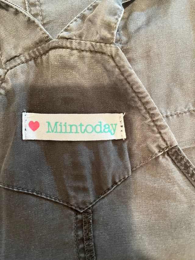 Vestido peto verde militar