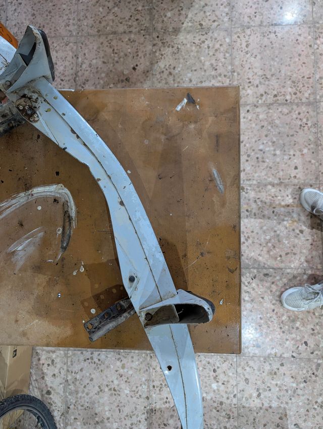 Paragolpes delantero Citroen 2 CV