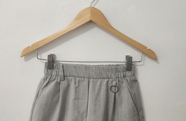 Short cintura alta gris mujer Bershka Talla S