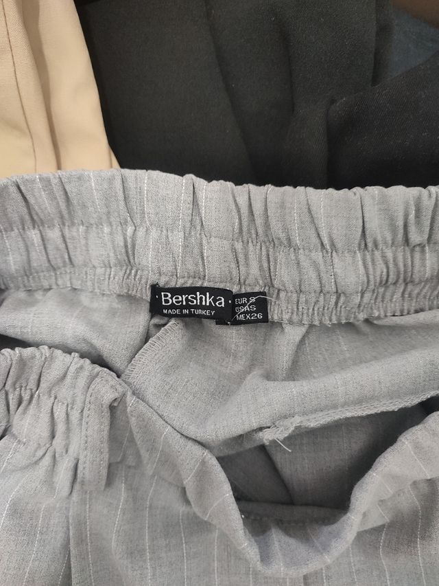 Short cintura alta gris mujer Bershka Talla S