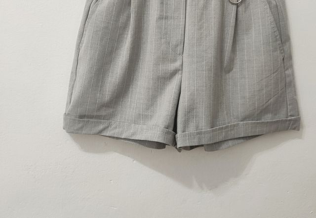 Short cintura alta gris mujer Bershka Talla S