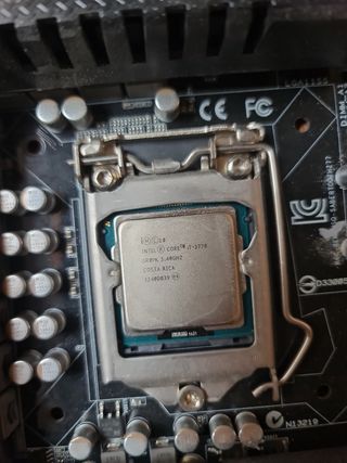 Placa base ASUS Sabertooth Z77