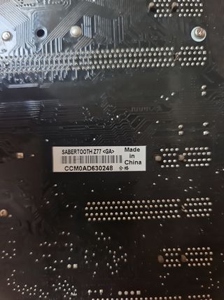 Placa base ASUS Sabertooth Z77