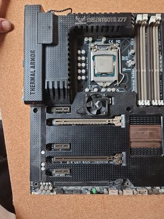 Placa base ASUS Sabertooth Z77