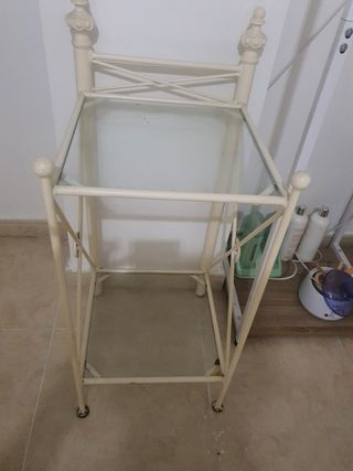 Estantería blanca metal y cristal