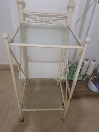 Estantería blanca metal y cristal