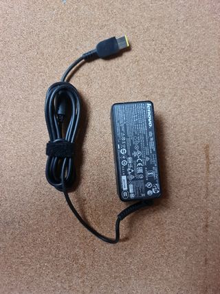Cargador Lenovo 20V 2.25A