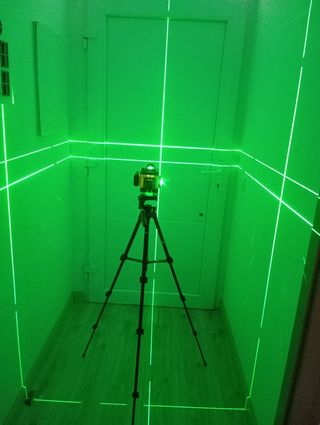 Nivel Láser 360º - Alta precisión con trípode nuev