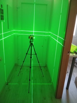 Nivel Láser 360º - Alta precisión con trípode nuev