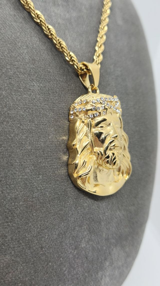 Collar dije Jesucristo acero-oro