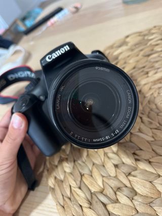 Canon EOS 1100D - Cámara Réflex