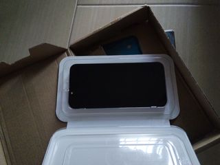 Schermo con cornice per iPhone 13 mini