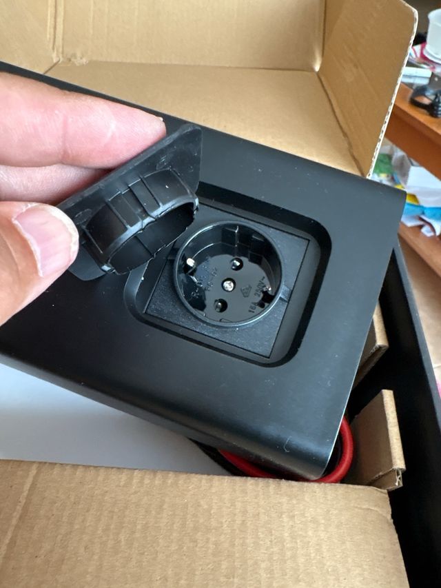 OCASION!!! Inversor corriente DOMETIC 350w Coche