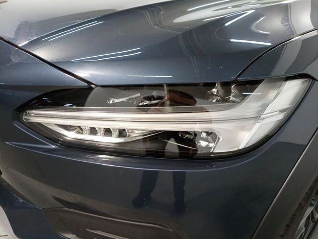 Volvo V90 Core AWD