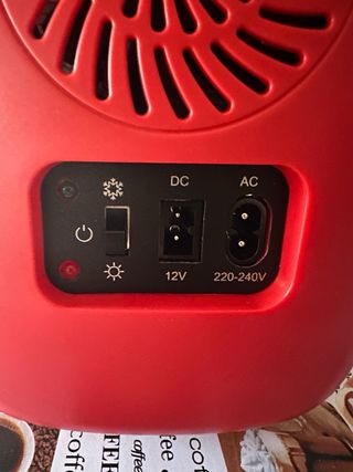 Mini nevera Cecotec Bolero Bora 4L roja