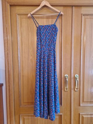 Vestido midi azul estampado. NUEVO sin etiqueta. 