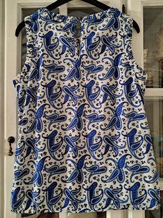 Blusa Sfera azul y blanca