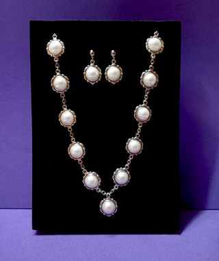 Gargantilla y pendientes vintage 
