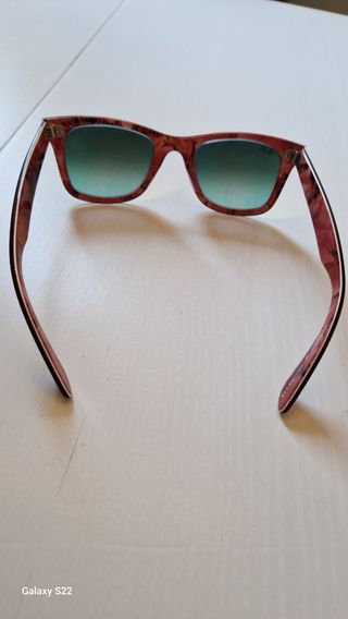 Gafas Rayban Wayfarer rojas y marrones