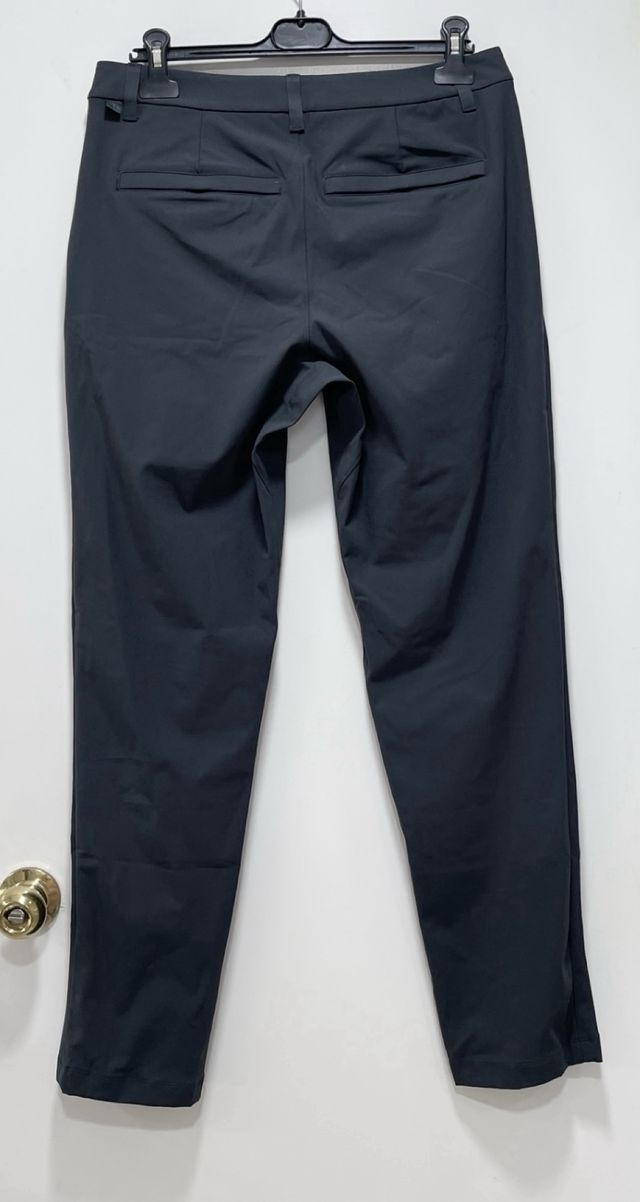 Pantalón Lululemon Gris