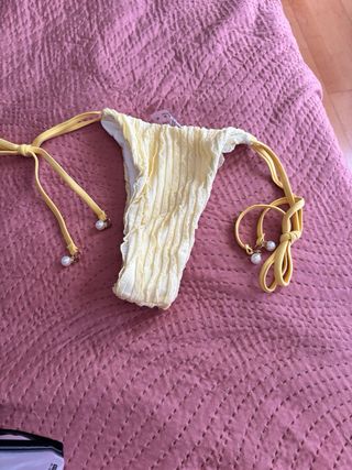 Bikini tanga amarillo talla M