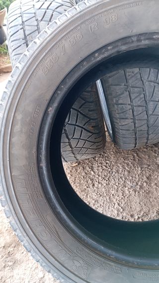 4 Neumáticos 225/55R18