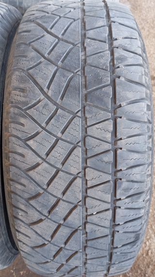 4 Neumáticos 225/55R18