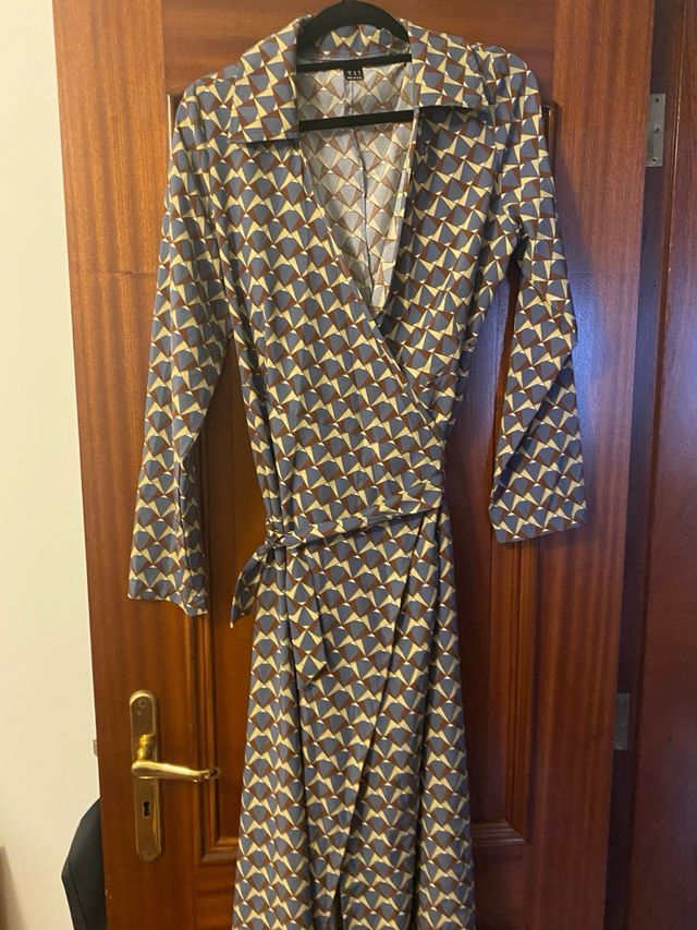 Vestido midi vintage azul e castanho