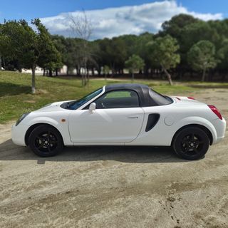 TOYOTA MR2 ROADSTER 2000. LEER DESCRIPCIÓN.