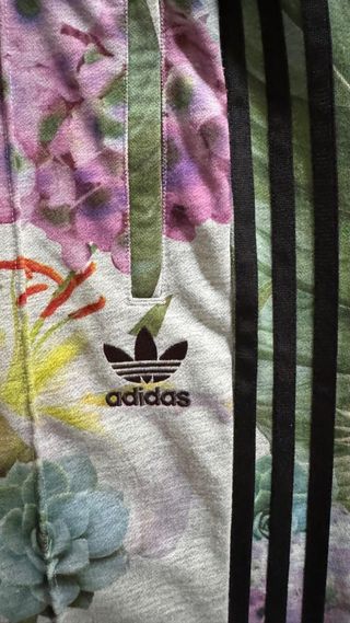 Adidas Pantalón chándal flores Mujer S  36 / 38