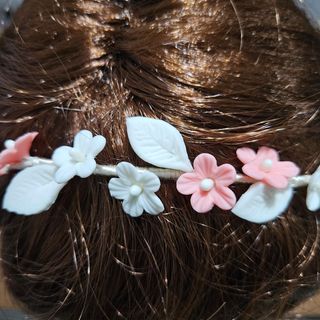 Diadema de porcelana fría, tocado