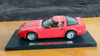 Coche Maisto Corvette Coupé 1996 1:18